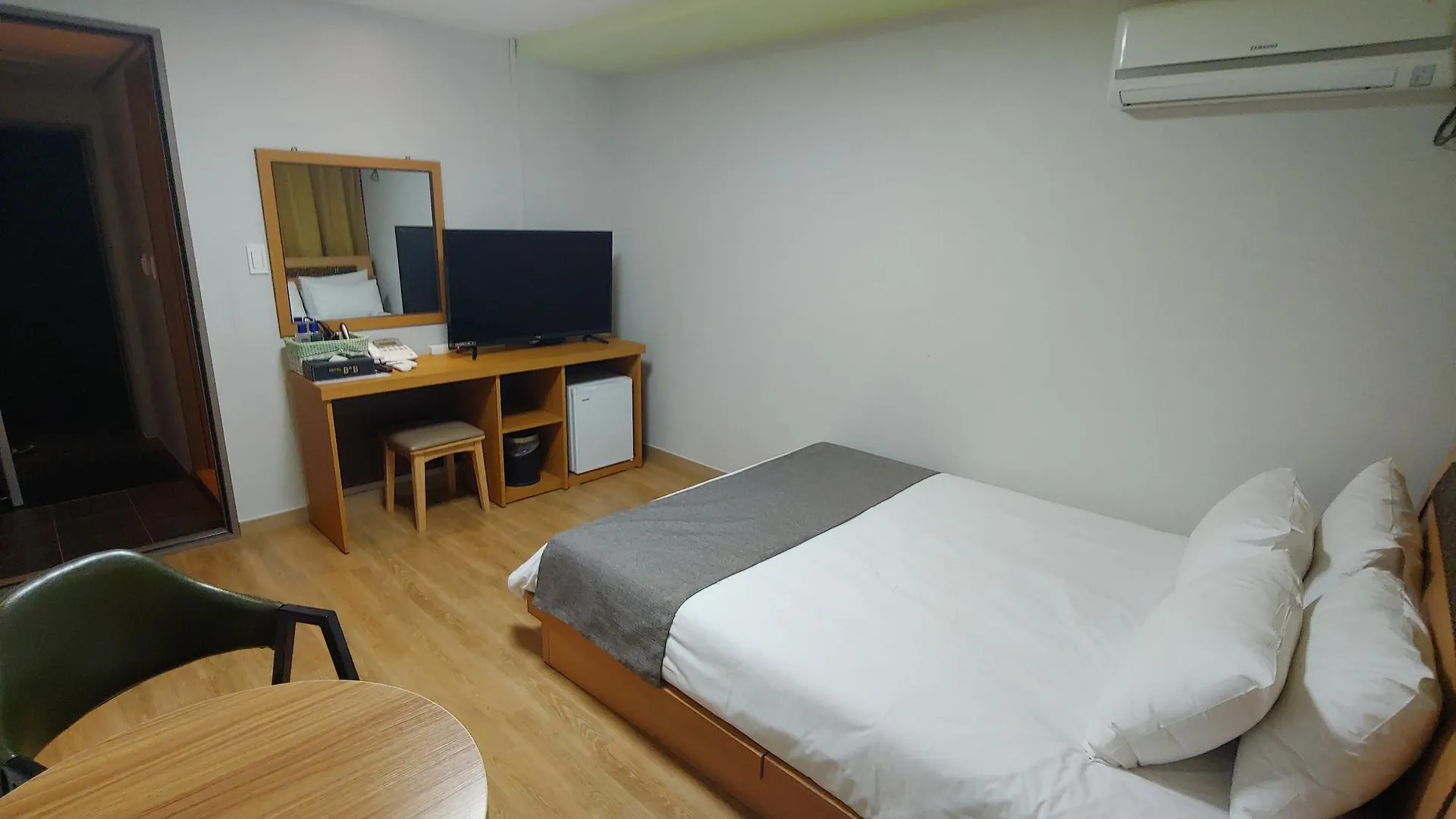 Gallery Hotel Bnb Jeju South Korea