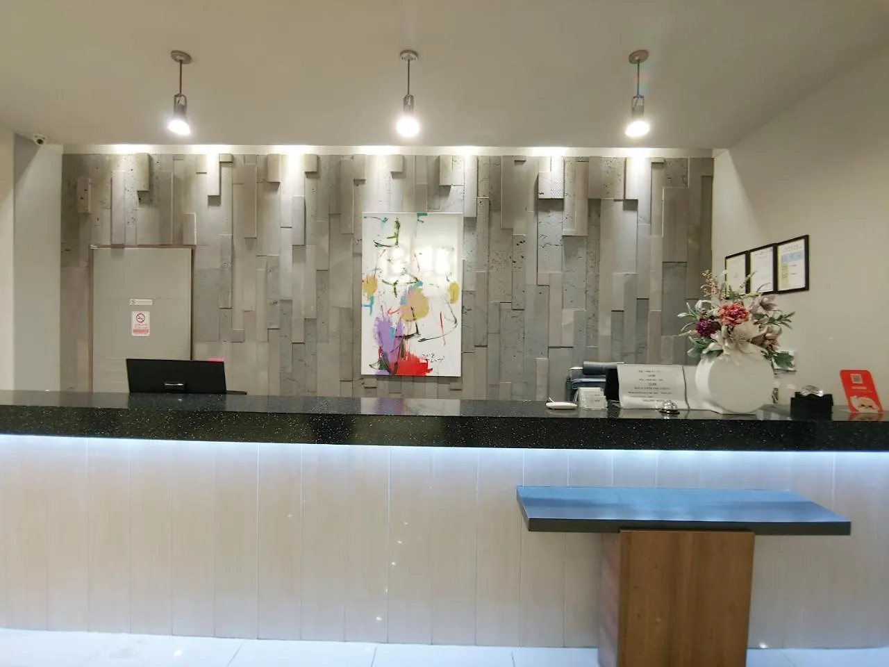 Gallery Hotel Bnb Jeju 3*,